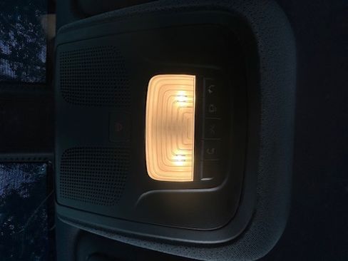 Used 2019 Mercedes-Benz Sprinter 2500 image 20