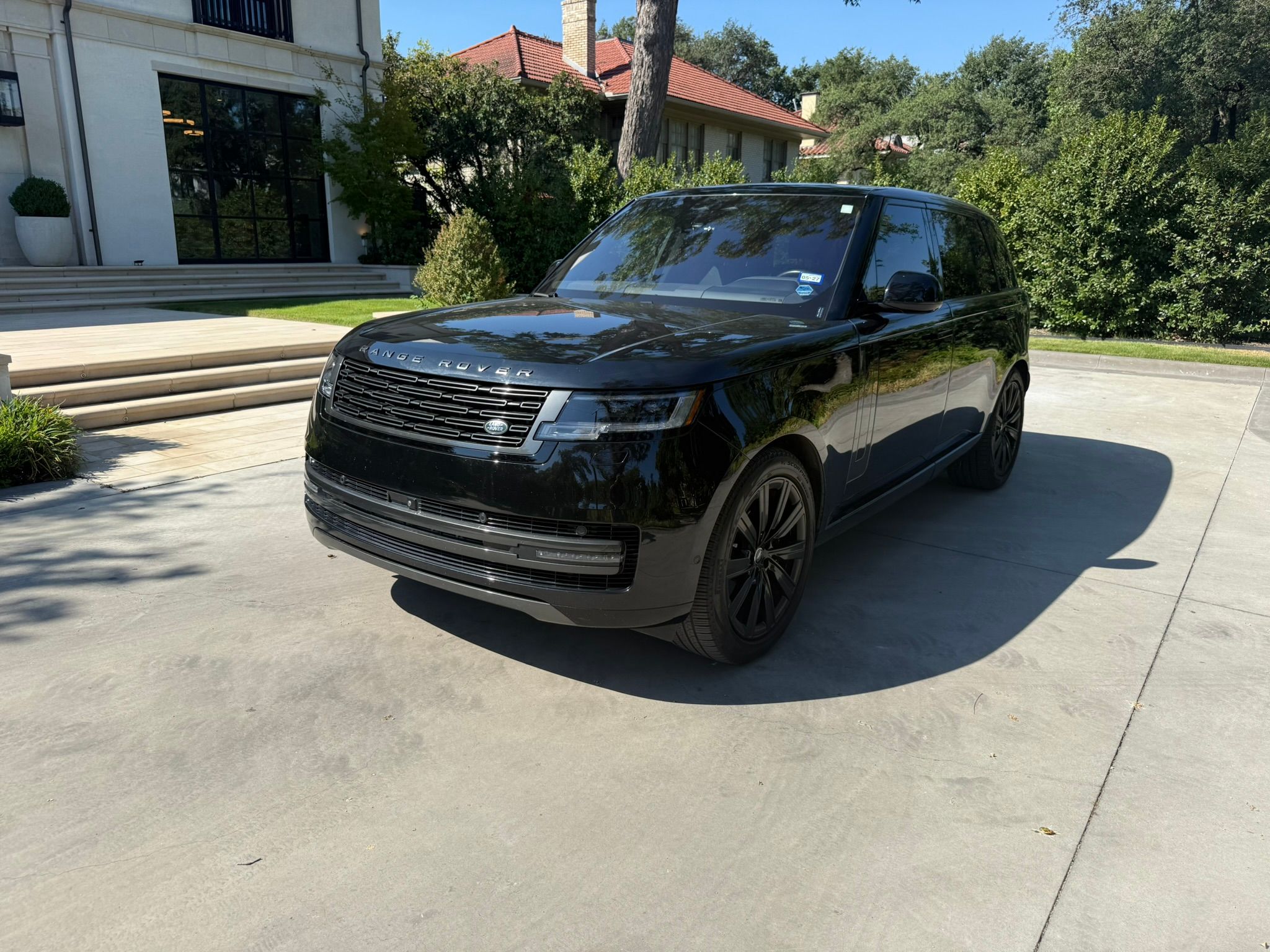 Used 2023 Land Rover Range Rover Long Wheelbase SE AWD/4WD image 8