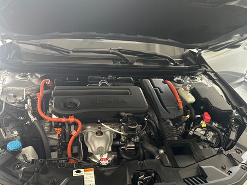 Used 2024 Honda Accord Touring image 12