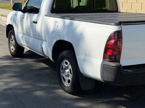 Used 2013 Toyota Tacoma 2WD Regular Cab image 9