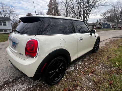 Used 2014 MINI Cooper 2-Door Hardtop w/ Premium Package image 5