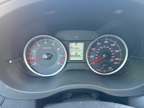 Used 2014 Subaru Crosstrek 2.0i Premium AWD/4WD image 10