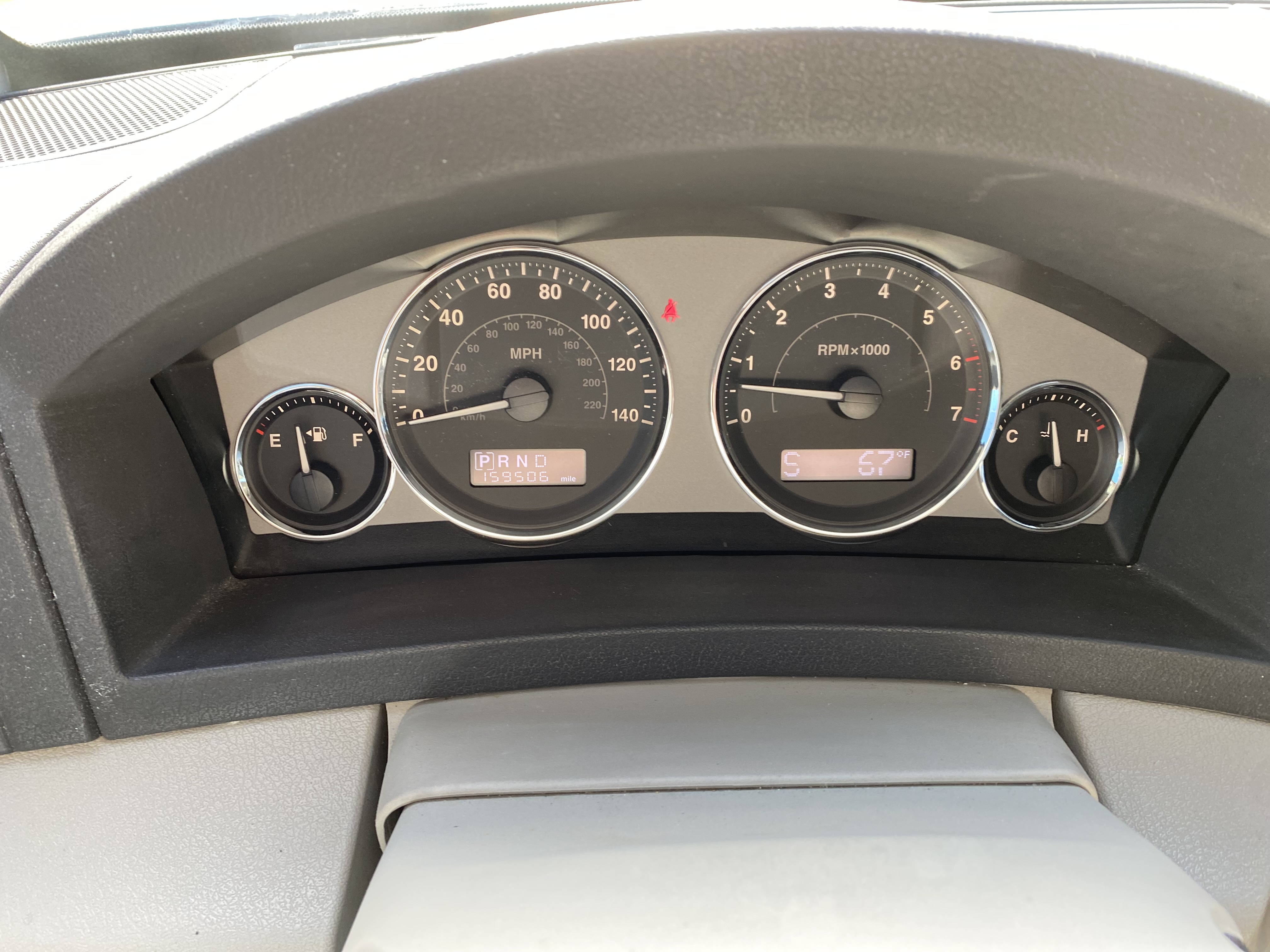 Used 2008 Jeep Grand Cherokee Limited w/ Trailer Tow Group IV RWD image 6