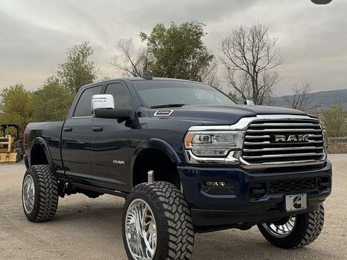 Used 2023 RAM 2500 Limited image 7