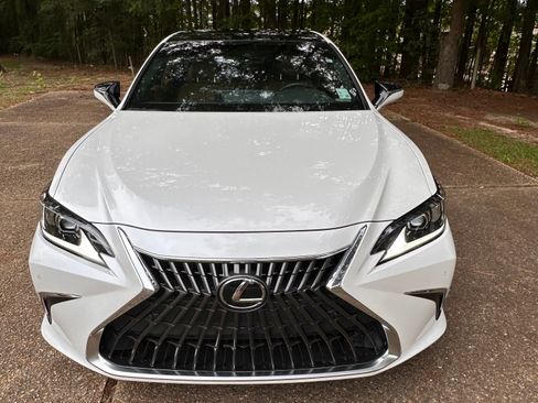 Used 2023 Lexus ES 350 w/ Premium Package image 1