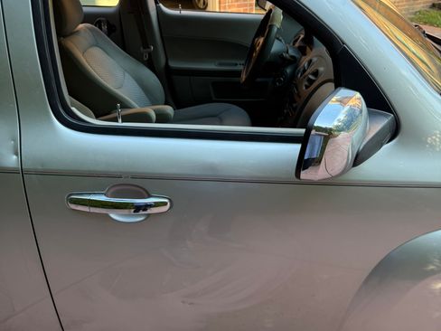 Used 2007 Chevrolet HHR LT image 10