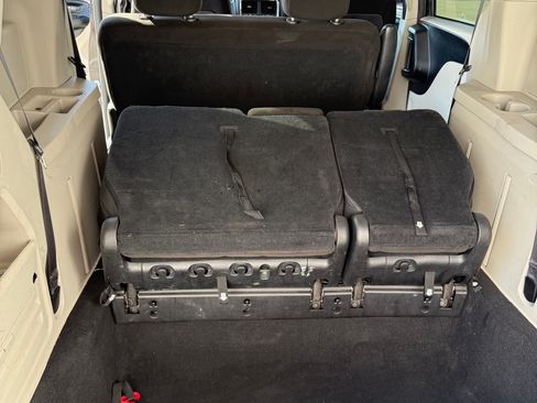 Used 2016 Dodge Grand Caravan SE w/ Quick Order Package 29E SE image 20