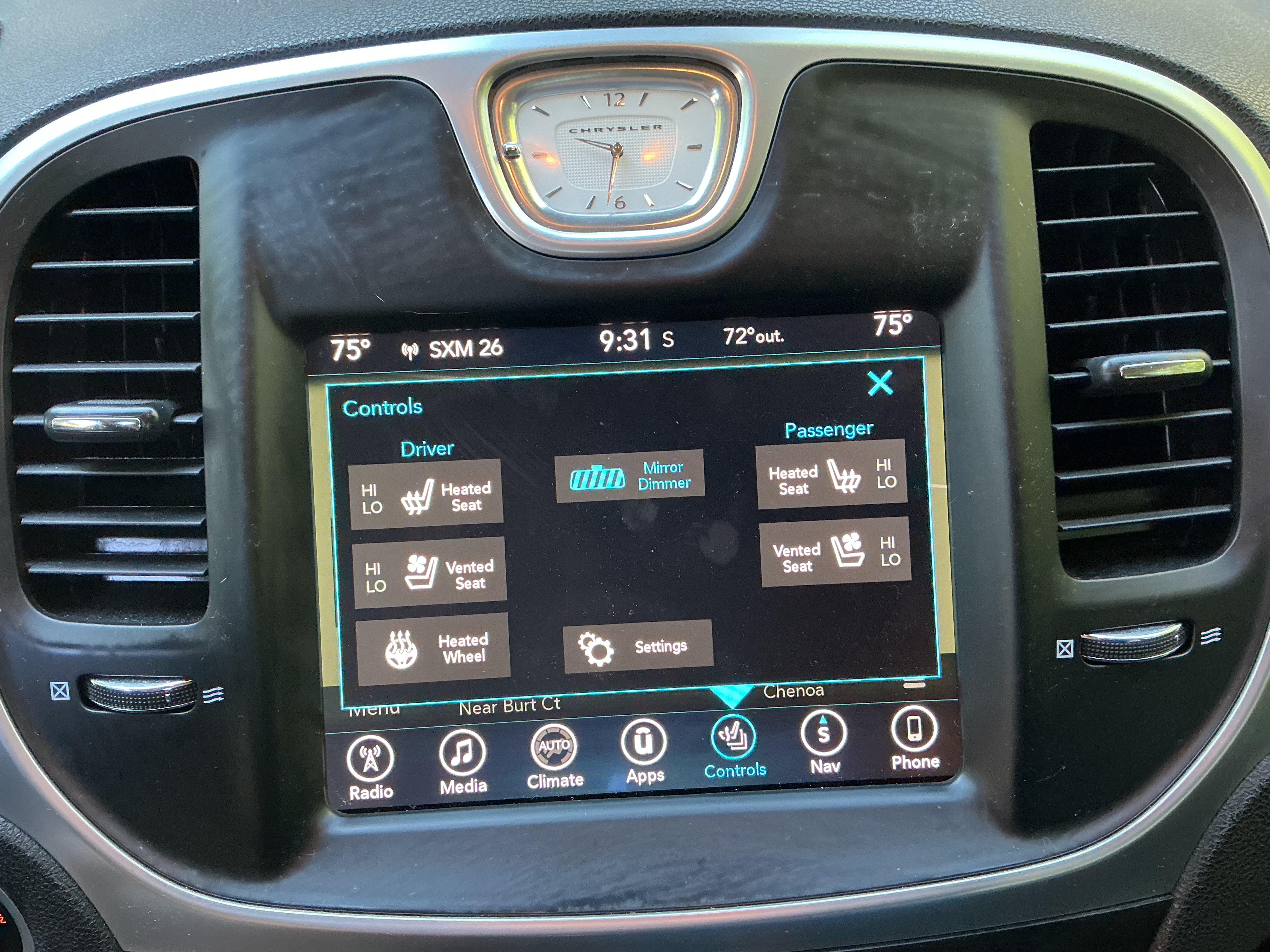 Used 2017 Chrysler 300 C w/ Safetytec Plus Group RWD image 15