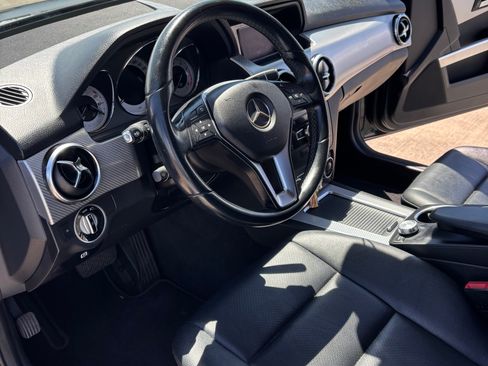 Used 2014 Mercedes-Benz GLK 350 4MATIC image 6