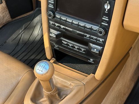 Used 2011 Porsche Boxster RWD image 15