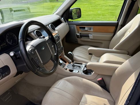 Used 2013 Land Rover LR4 HSE AWD/4WD image 4