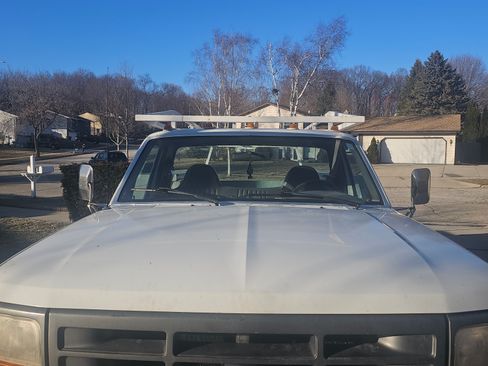 Used 1997 Ford F350 2WD Regular Cab image 2