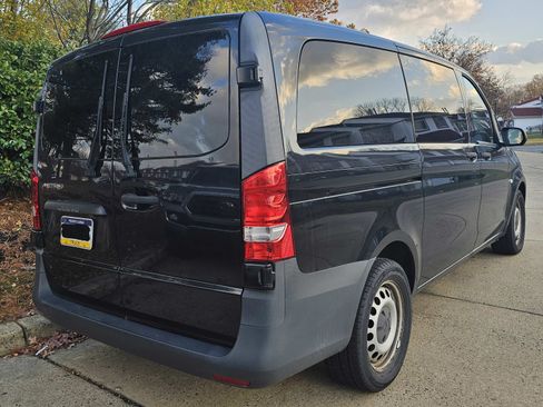 Used 2019 Mercedes-Benz Metris Passenger image 8