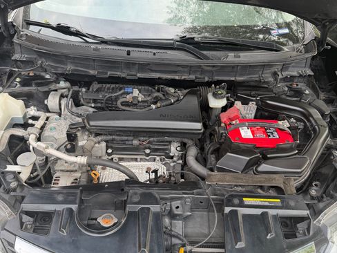 Used 2018 Nissan Rogue SL w/ Premium Package AWD/4WD image 6