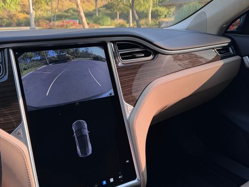 Used 2016 Tesla Model S 75 RWD image 13