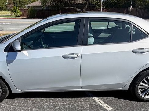 Used 2014 Toyota Corolla LE FWD image 1
