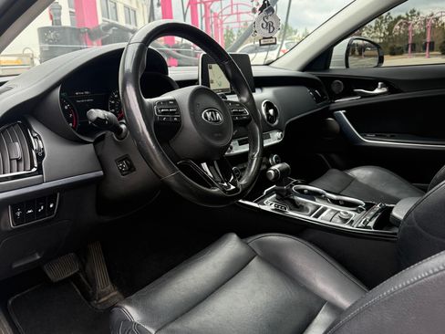 Used 2018 Kia Stinger Premium image 6