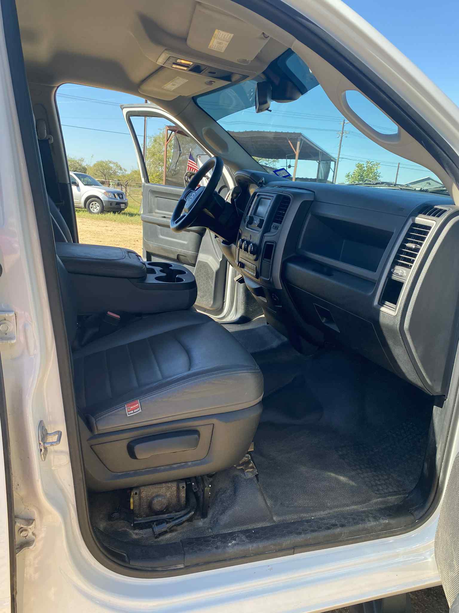 Used 2015 RAM 3500 Tradesman RWD image 11