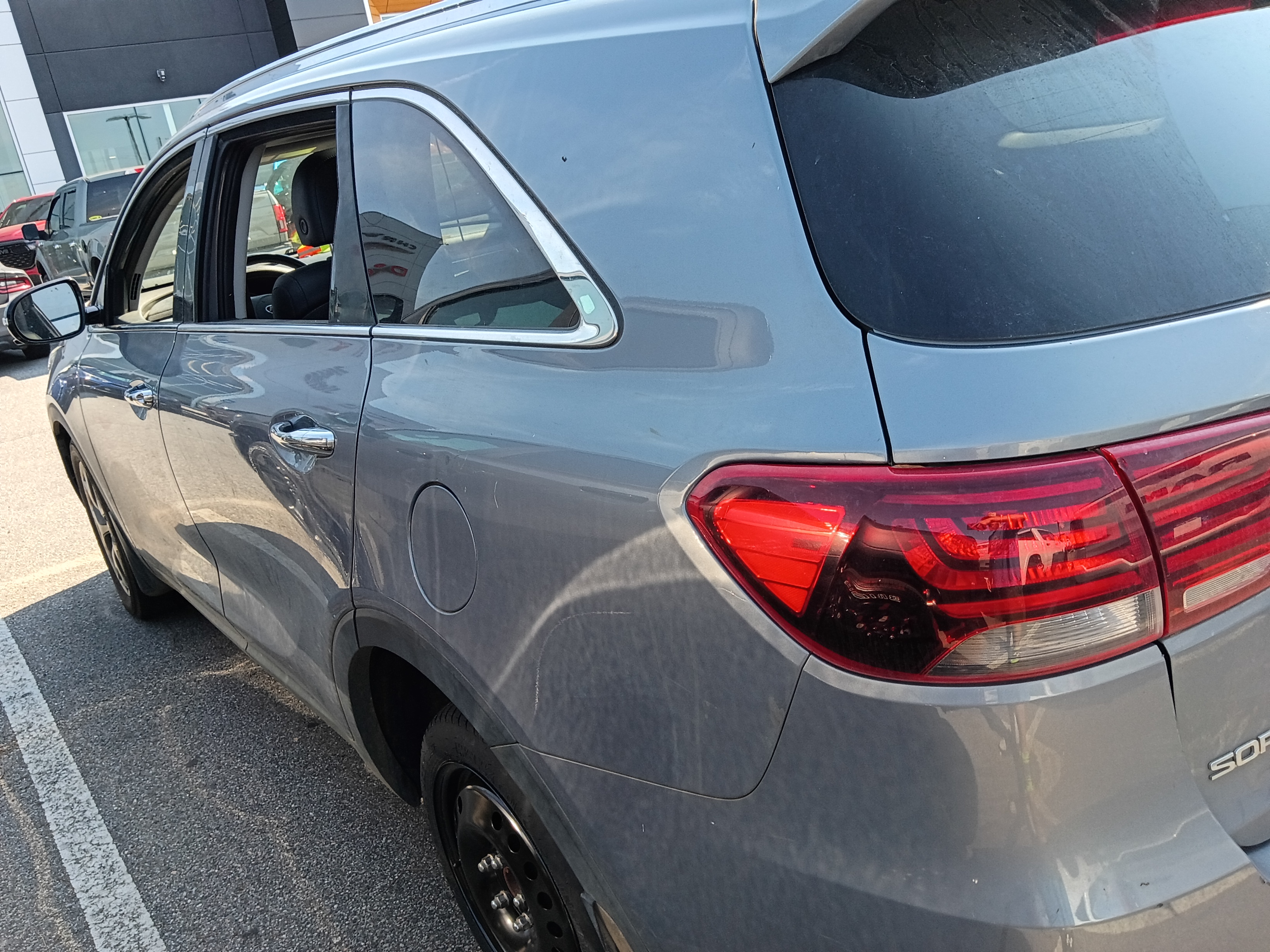 Used 2019 Kia Sorento EX FWD image 1