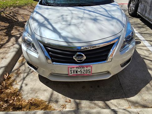 Used 2014 Nissan Altima 3.5 SL w/ Technology Package image 1