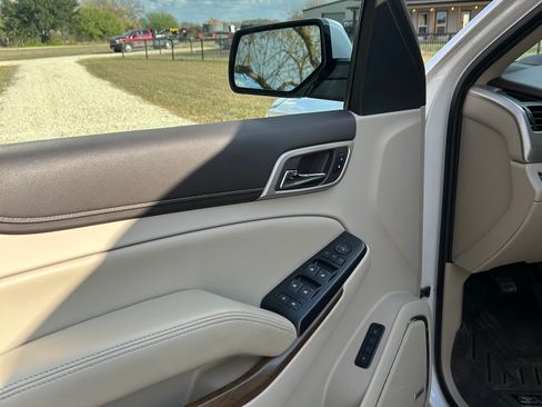 Used 2020 GMC Yukon XL Denali w/ Open Road Package image 14