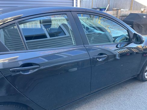 Used 2011 MAZDA MAZDA3 i Sport image 19