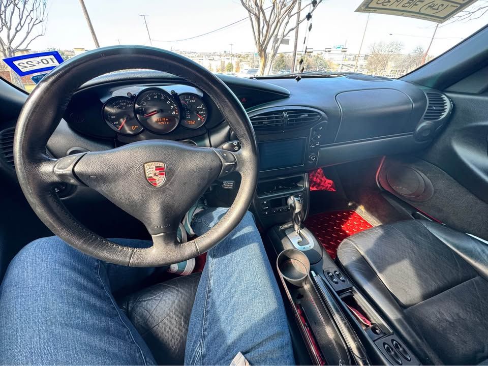 Used 2002 Porsche Boxster RWD image 10