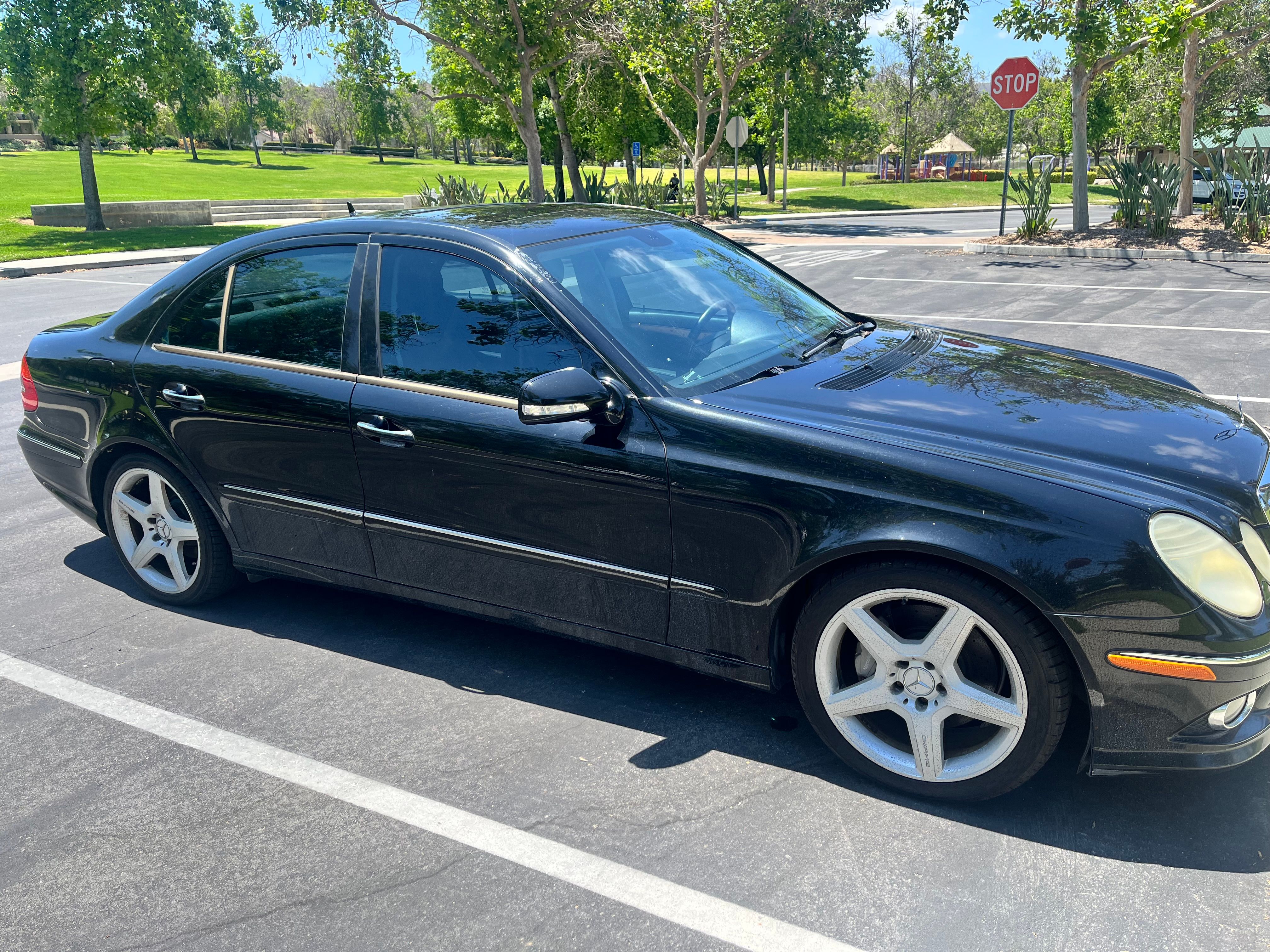 Used 2009 Mercedes-Benz E 350 Sedan image 17