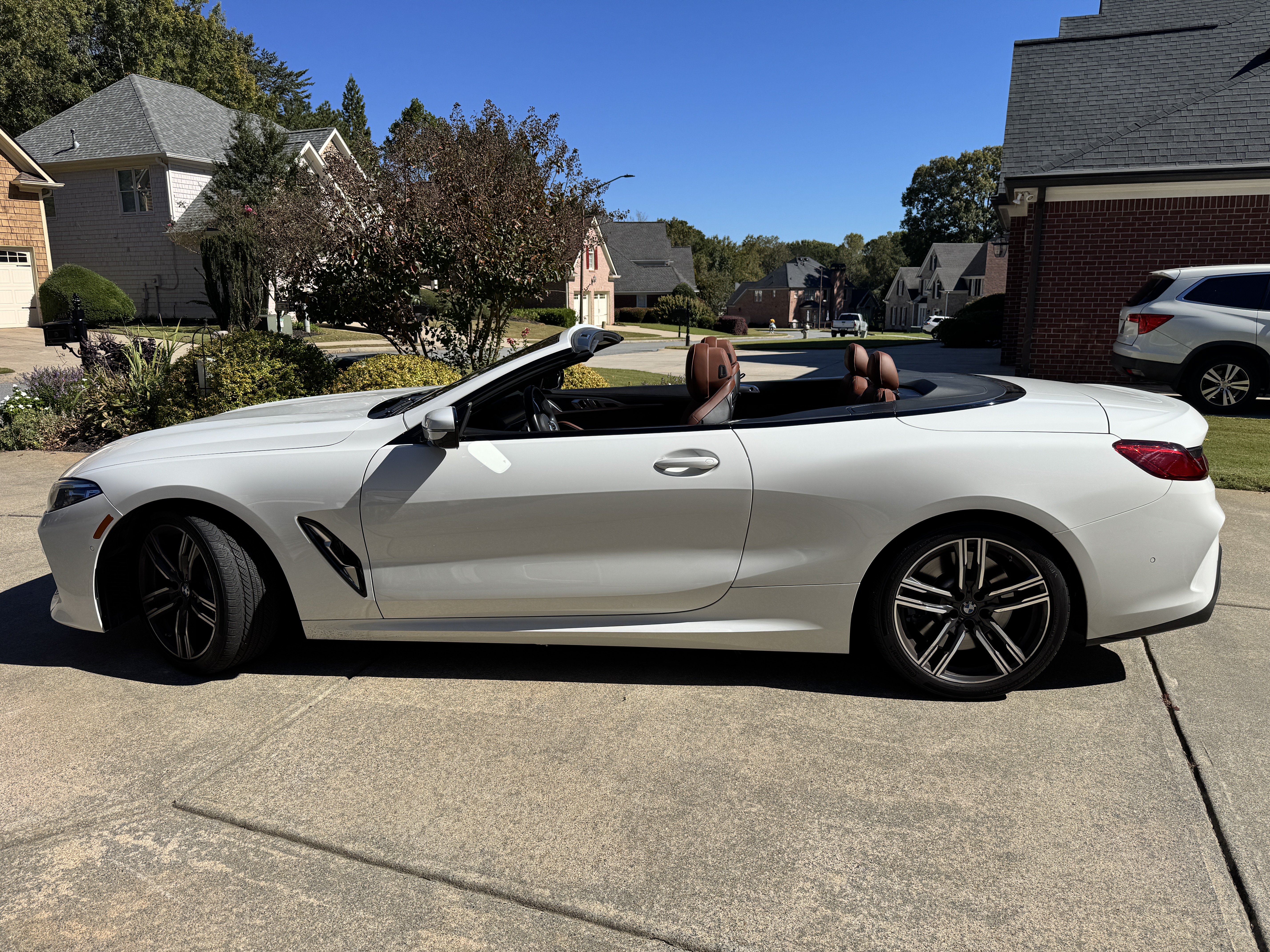 Used 2022 BMW 840i xDrive Convertible w/ Driving Assistance Package AWD/4WD image 1