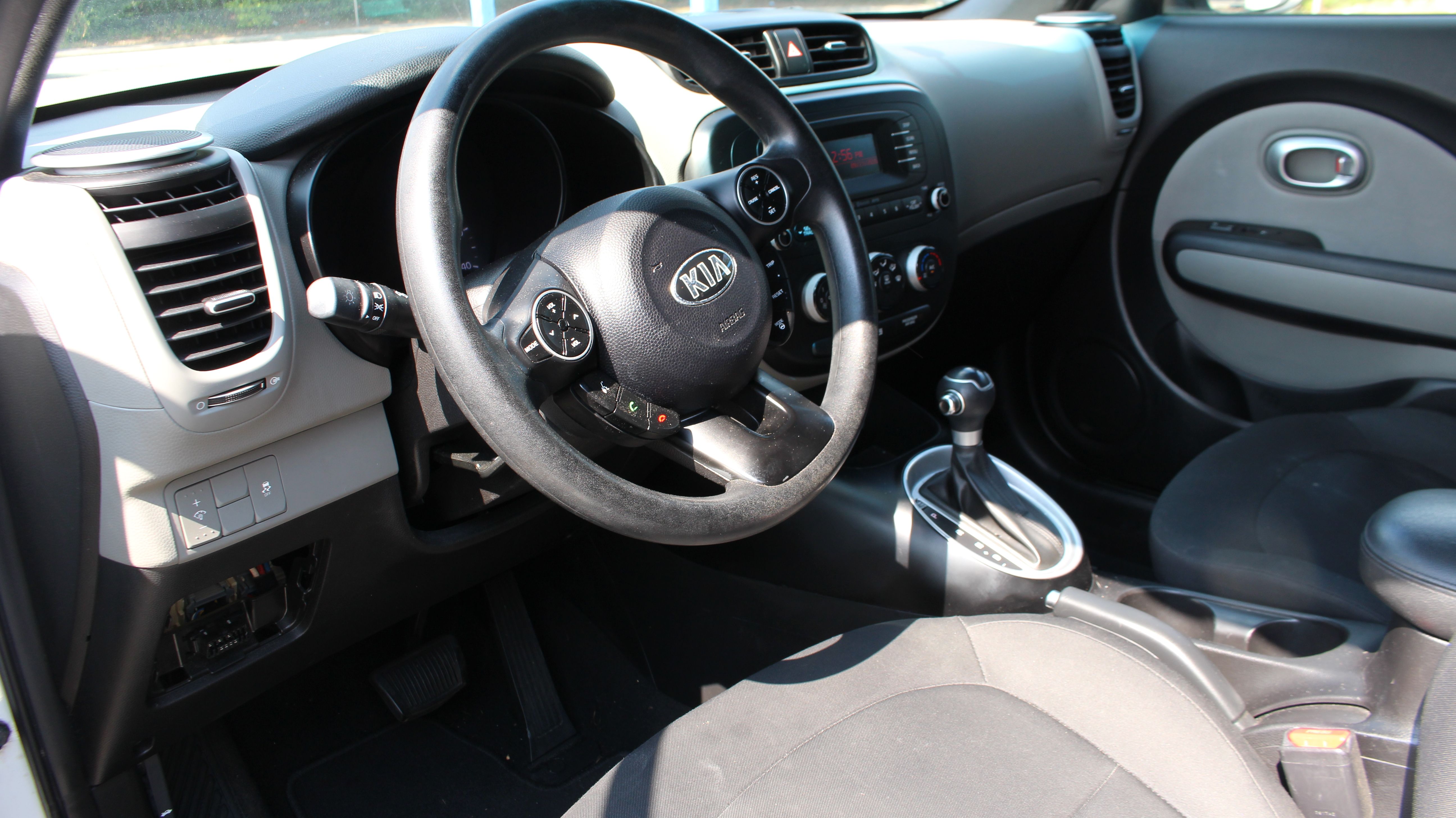 Used 2014 Kia Soul FWD image 4