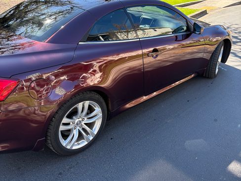 Used 2010 INFINITI G37 Sport w/ Premium Pkg image 2