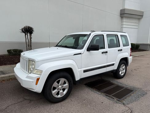 Used 2012 Jeep Liberty Sport w/ Trailer Tow Class III Group image 1