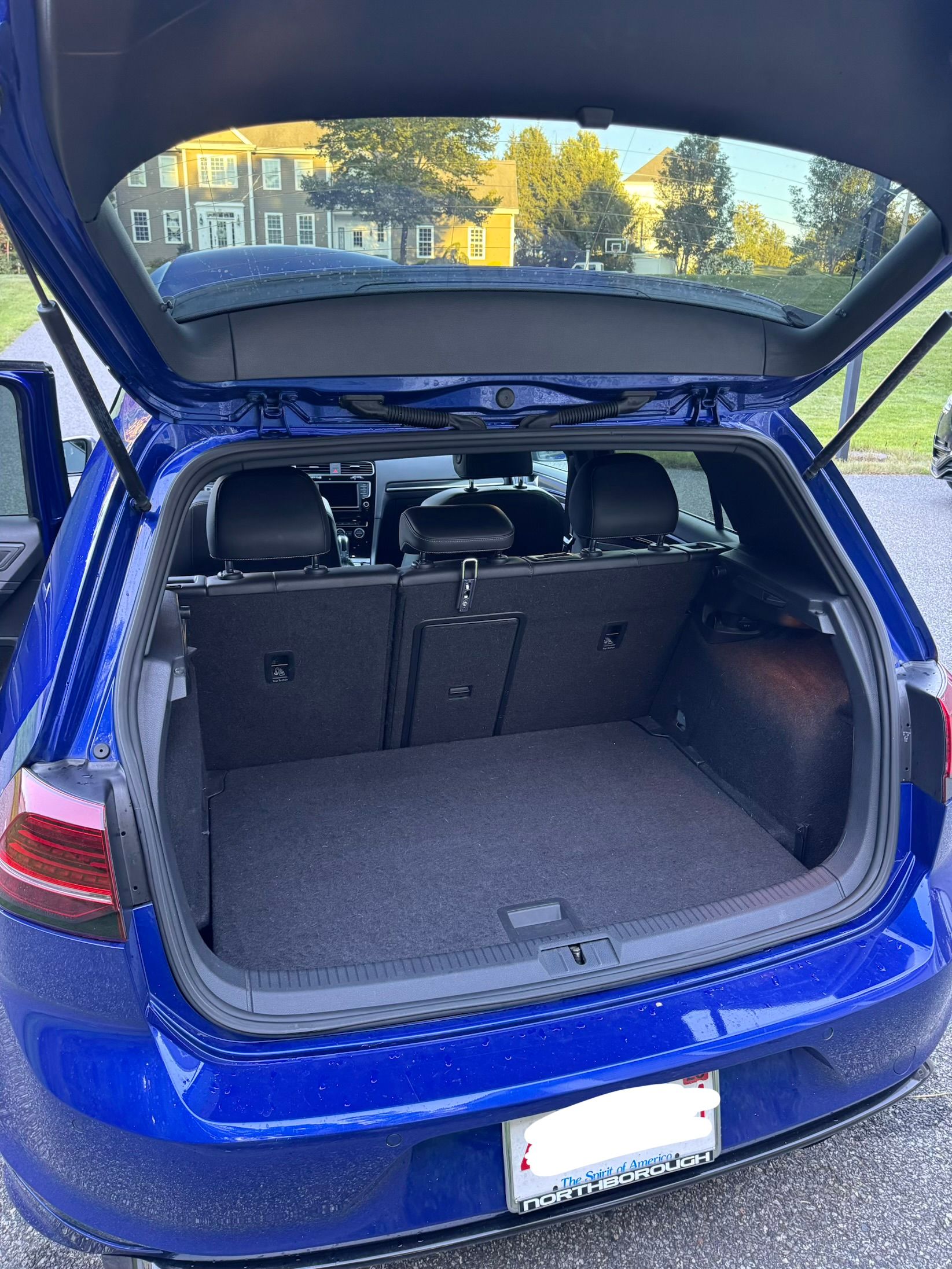 Used 2017 Volkswagen Golf R 4-Door AWD/4WD image 6