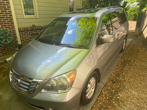 Used 2010 Honda Odyssey EX-L image 2