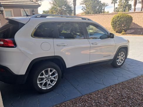 Used 2016 Jeep Cherokee Latitude w/ Trailer Tow Group image 4