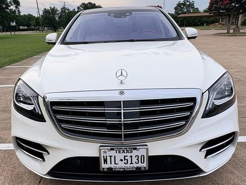 Used 2019 Mercedes-Benz S 560 Sedan image 4