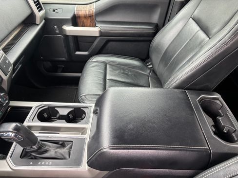 Used 2019 Ford F150 Lariat image 12