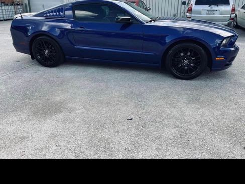 Used 2014 Ford Mustang Coupe w/ FP6 Appearance Package image 9