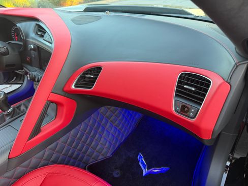 Used 2017 Chevrolet Corvette Z06 RWD image 16