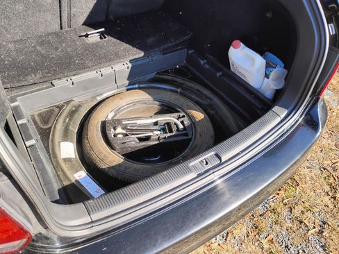 Used 2011 Volkswagen Jetta TDI image 17