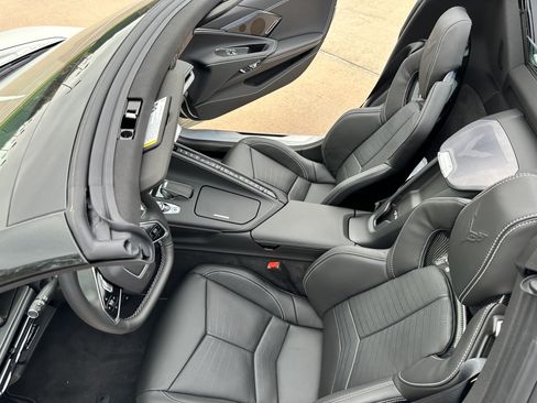 Used 2023 Chevrolet Corvette Stingray Convertible 2D w/ Z51 Performance Package image 11