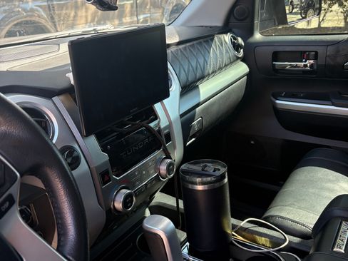 Used 2015 Toyota Tundra Platinum image 6