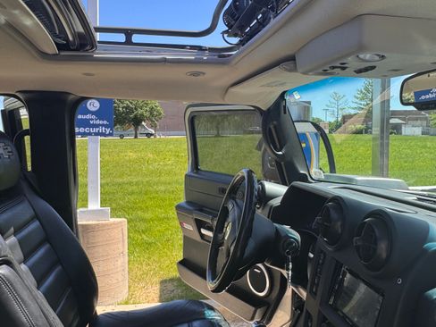 Used 2007 HUMMER H2 AWD/4WD image 13