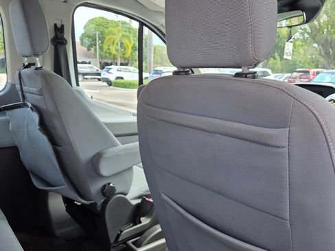Used 2017 Ford Transit 350 XLT image 8