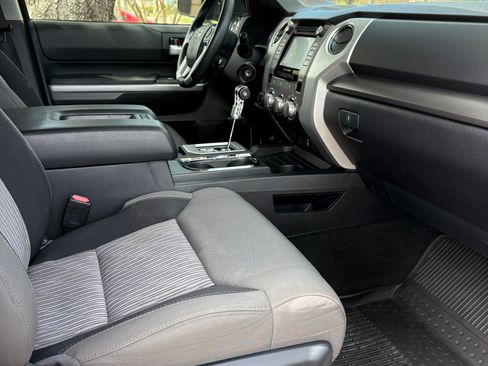 Used 2017 Toyota Tundra SR5 w/ TRD Off Road Package image 21