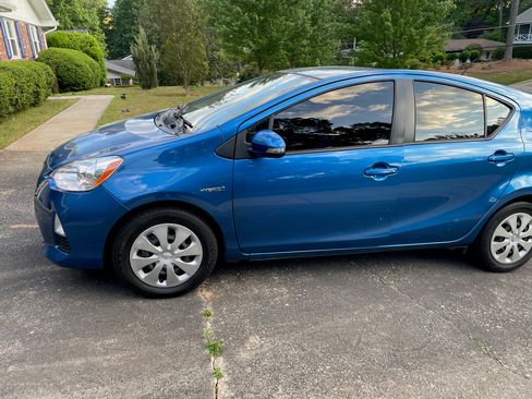 Used 2013 Toyota Prius C Two FWD image 2