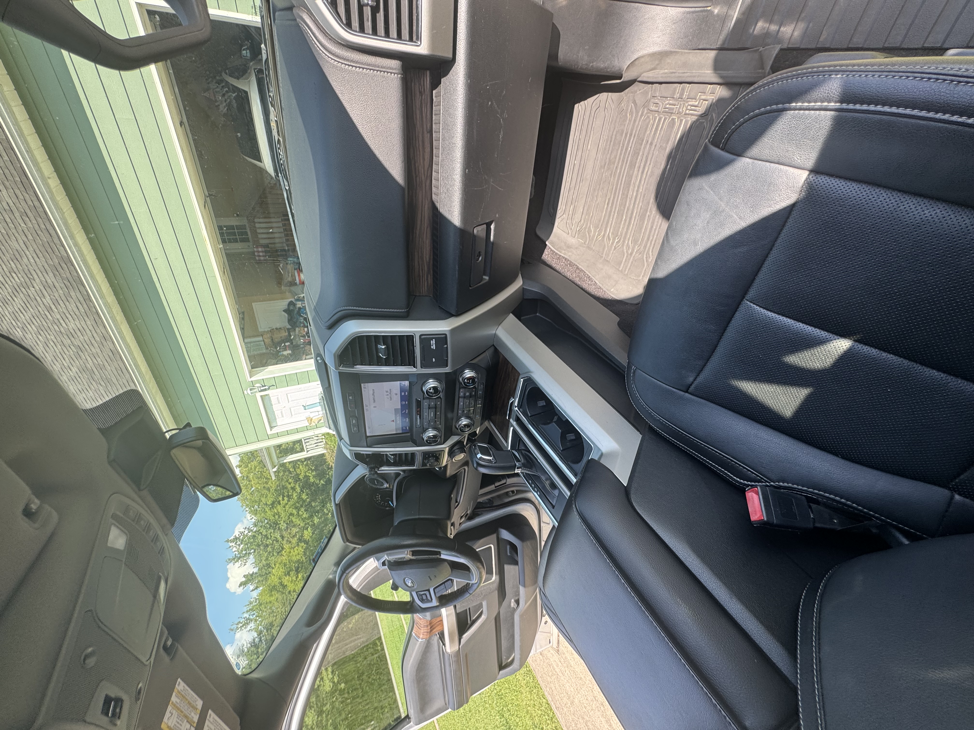 Used 2019 Ford F150 Lariat w/ Equipment Group 502A Luxury AWD/4WD image 25