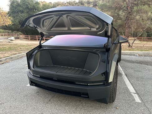 Used 2024 Tesla Cybertruck Cyberbeast image 12