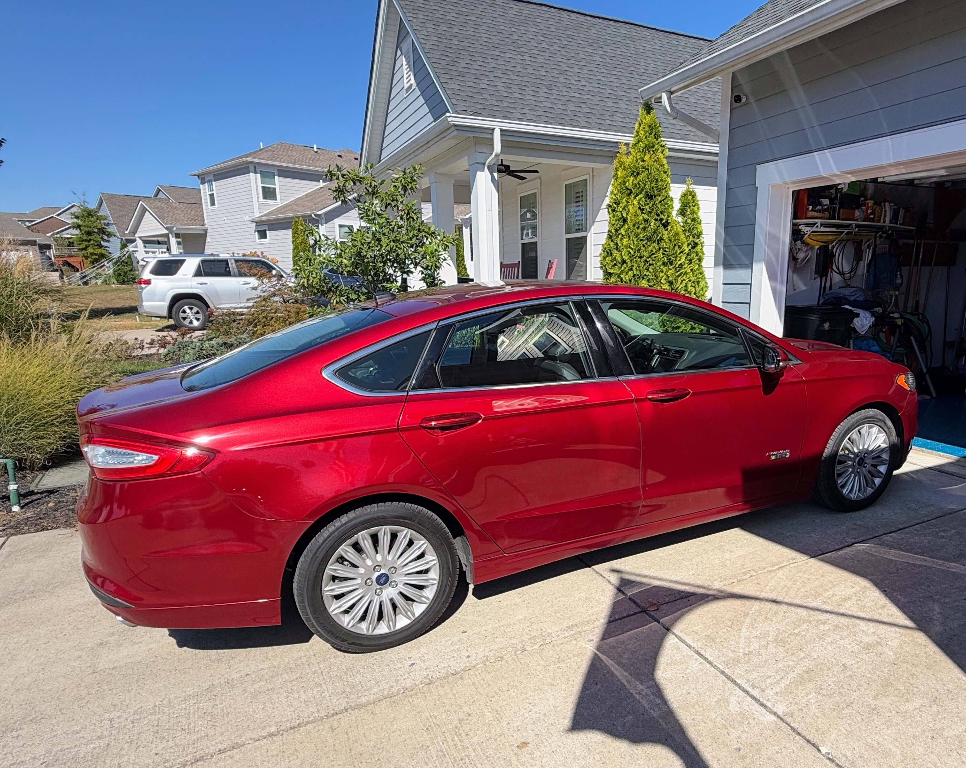 Used 2015 Ford Fusion Energi SE FWD image 5