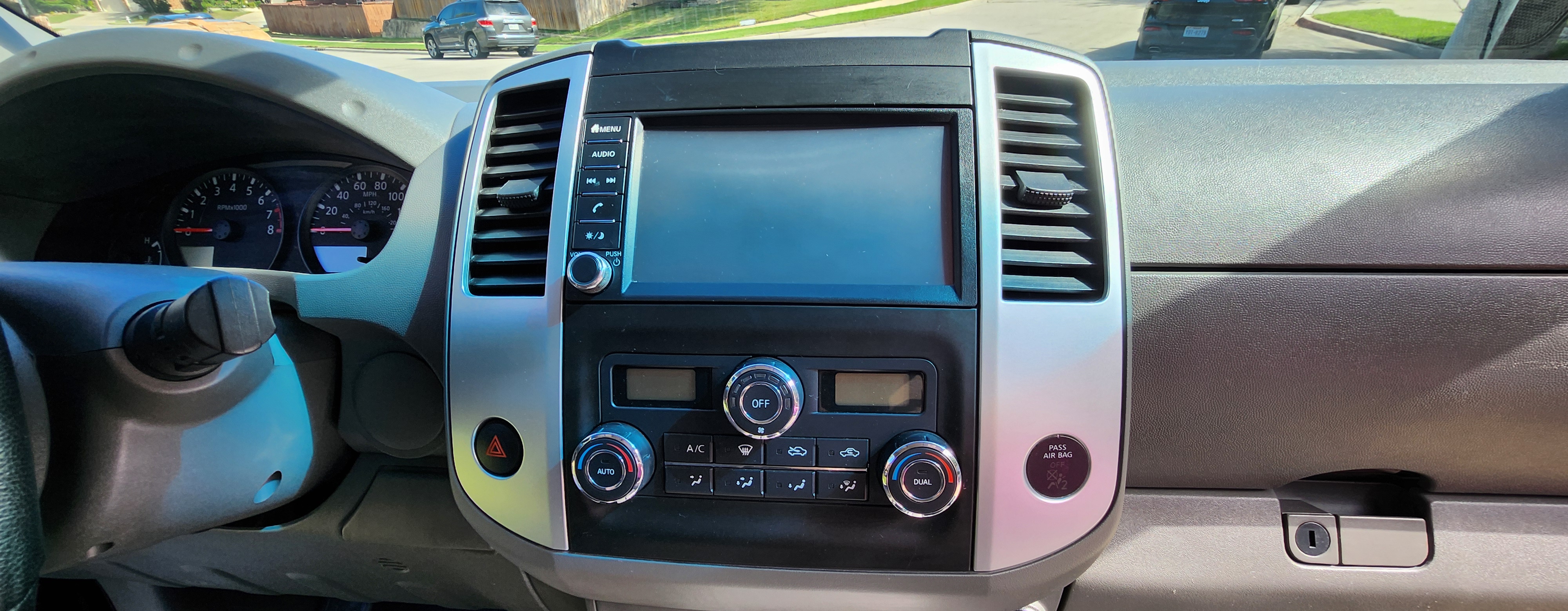 Used 2021 Nissan Frontier SV w/ Midnight Edition Floor Mats AWD/4WD image 23